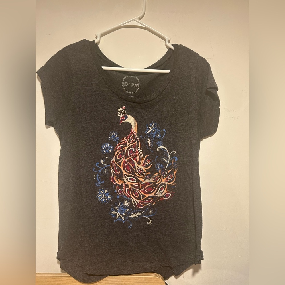 Lucky Brand Tee with Peacock Sz L